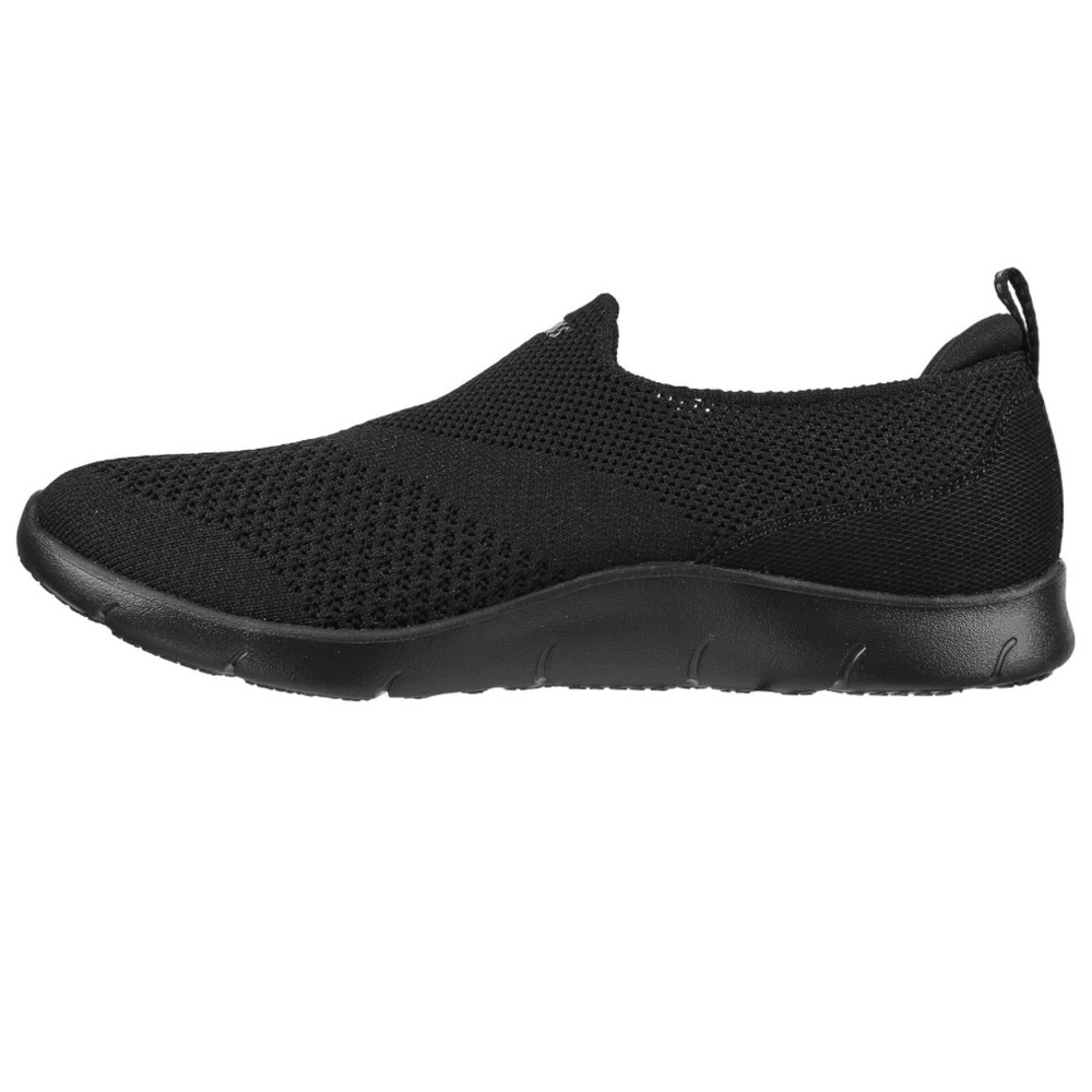 pull-on a knit upper with removable insole and a lightweight cushioned midsole.